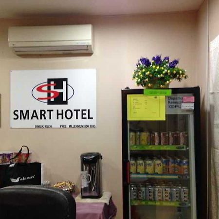 Smart Hotel Reko Sentral Каджанг Екстер'єр фото